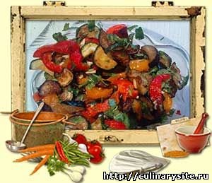 Кавказский салат из красного перца, баклажана и цуккини