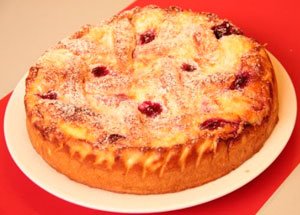Вкуснейший творожный пирог с ягодами