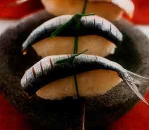 Нигири-суши с сардинами